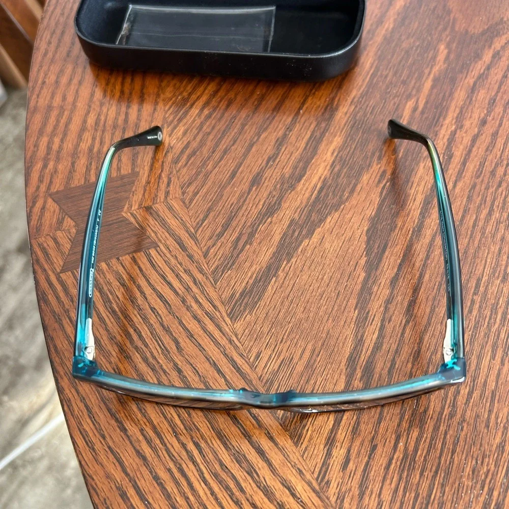 Coach Brooklyn HC 6040. Dark Tortoise / Teal
Eyeglasses Frames - Picture 3 of 14